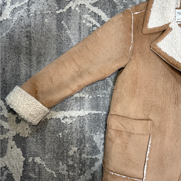 Abercrombie & Fitch Vegan Suede Shearling Coat - Picture 2 of 10